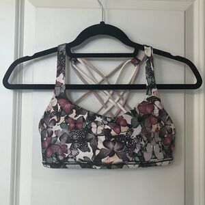 Lululemon free to be wild sports bra